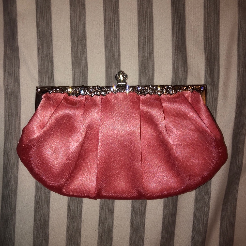 Pink charming Charlie clutch with chain strap